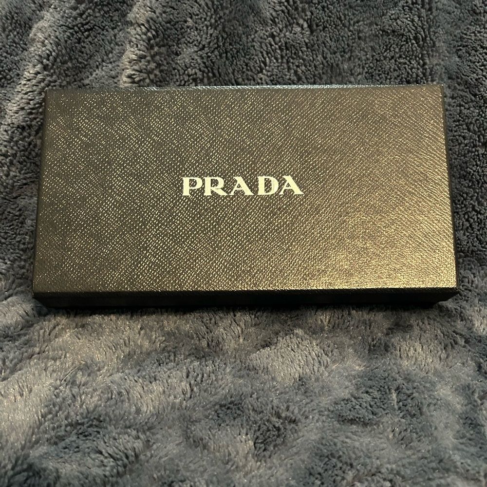 PRADA Pink Saffiano Leather COA Tare Quilted Wallet - Picture 2 of 13